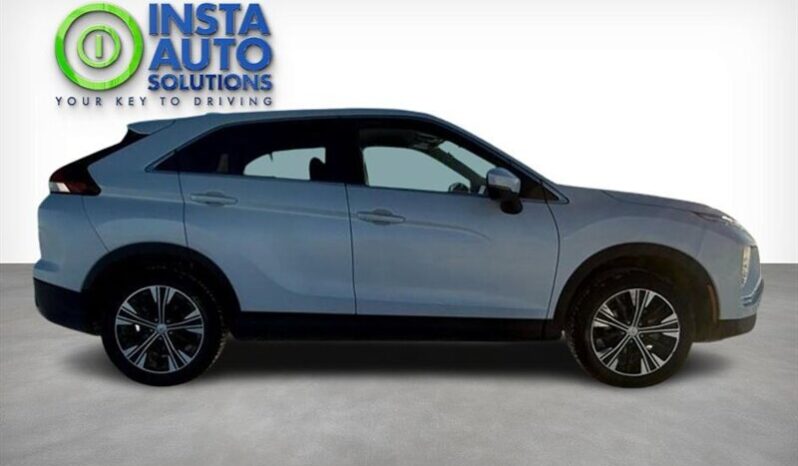 
								2022 Mitsubishi Eclipse Cross ES AWD full									
