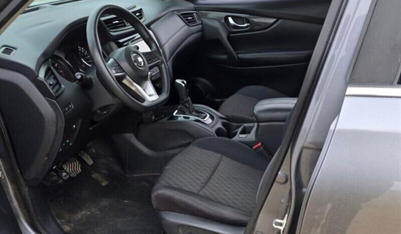
								2018 Nissan Rogue SV AWD full									