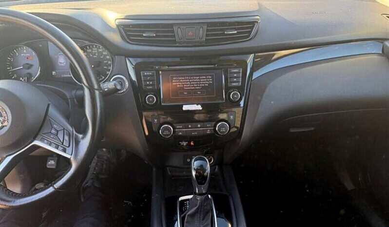 
								2019 Nissan Qashqai SV AWD full									