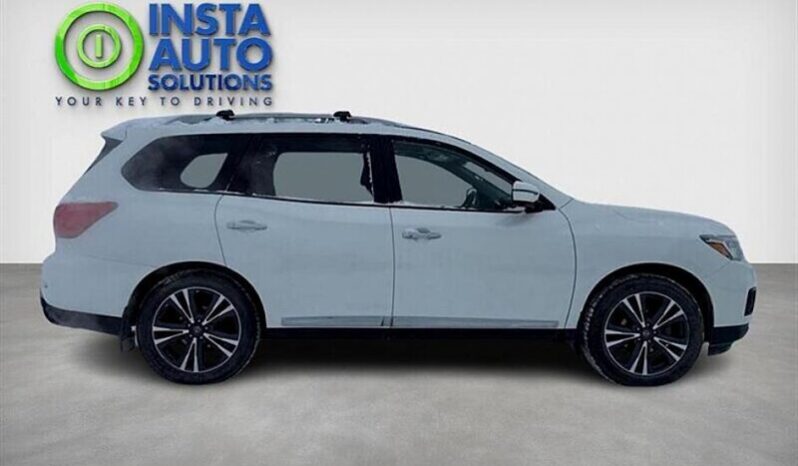 
								2017 Nissan Pathfinder Platinum 4X4 full									