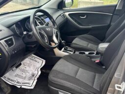 
										2016 Hyundai ELANTRA GT GL FWD full									