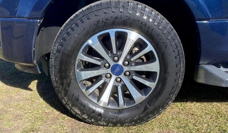 
								2017 Ford Expedition XLT 4X4 full									