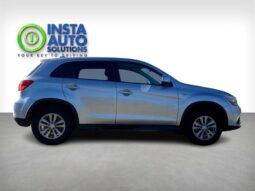 
										2019 Mitsubishi RVR SE AWD full									