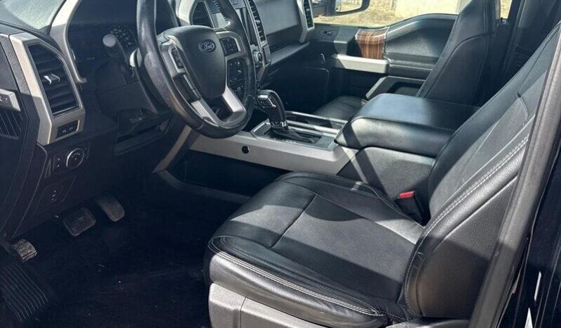 
								2017 Ford F-150 Lariat 4×4 full									