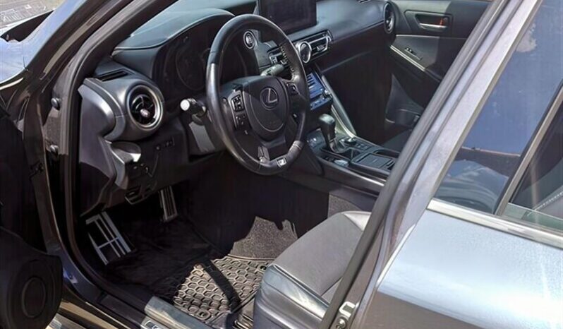 
								2021 Lexus IS 300 AWD full									