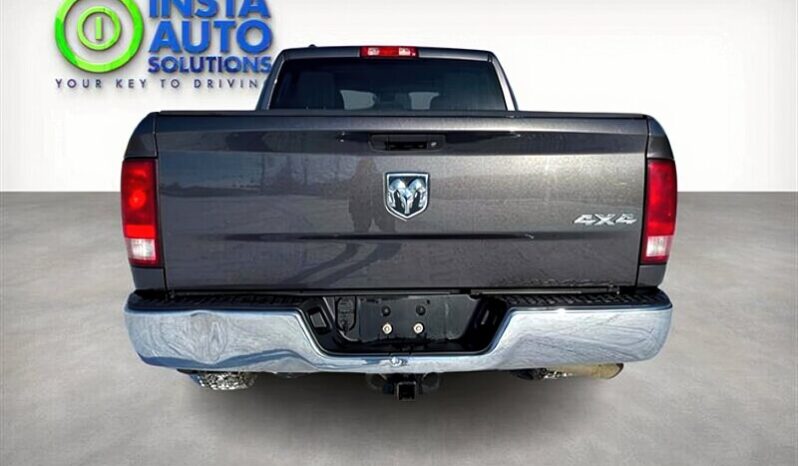 
								2017 RAM 1500 ST 4X4 full									