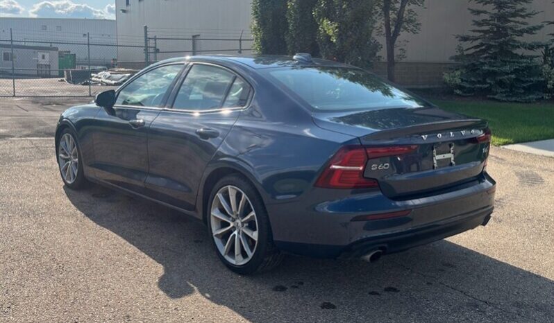 
								2020 Volvo S60 T6 Momentum AWD full									