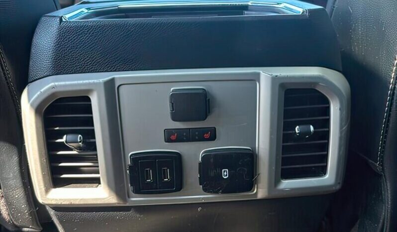 
								2019 Ford F-150 Lariat 4X4 full									