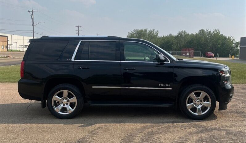 
								2017 Chevrolet Tahoe LT2 4×4 8 passenger full									