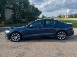
										2020 Volvo S60 T6 Momentum AWD full									
