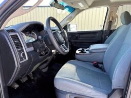 
										2017 RAM 1500 ST 4X4 full									