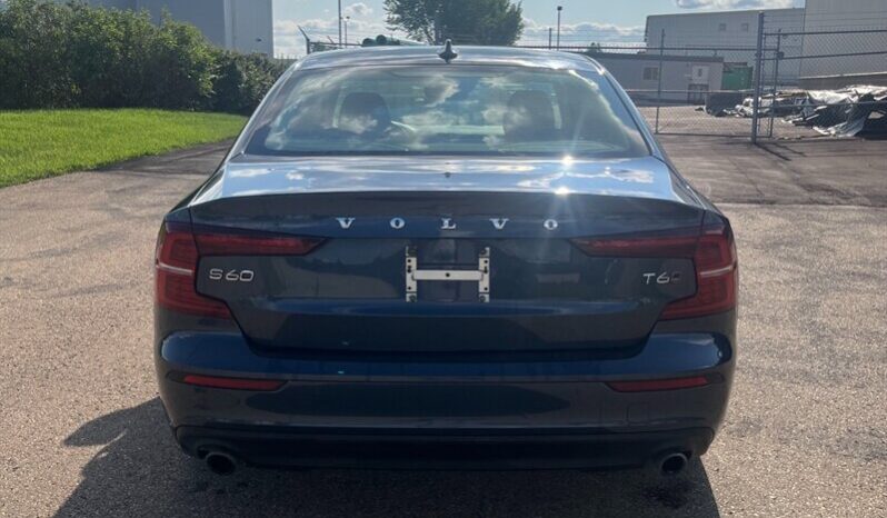 
								2020 Volvo S60 T6 Momentum AWD full									