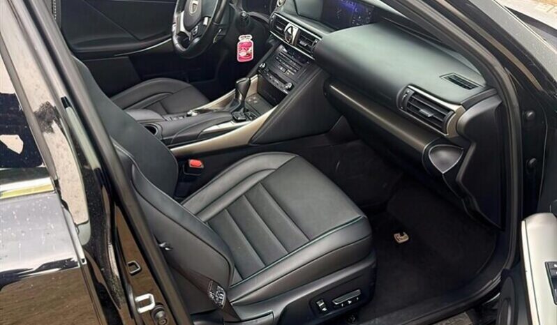 
								2018 Lexus IS 300 F-Sport AWD full									