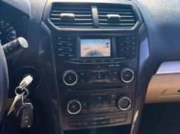 
										2017 Ford Explorer AWD 7 Passenger full									