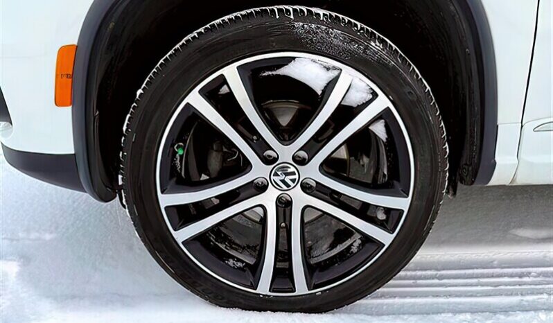
								2017 Volkswagen Tiguan Highline 4Motion AWD full									