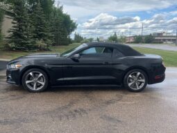 
										2016 Ford Mustang V6 Covertible full									