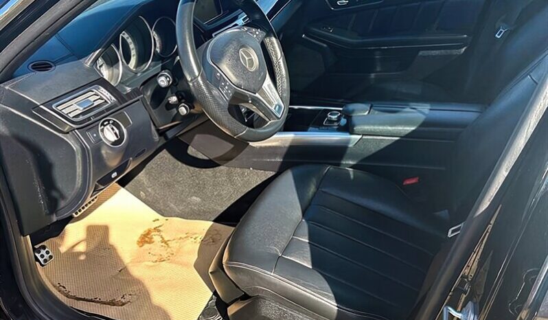 
								2016 Mercedes-Benz E-Class E 400 4MATIC AWD full									