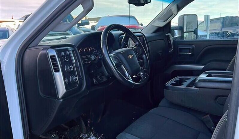 
								2019 Chevrolet Silverado 2500 LT 4X4 full									