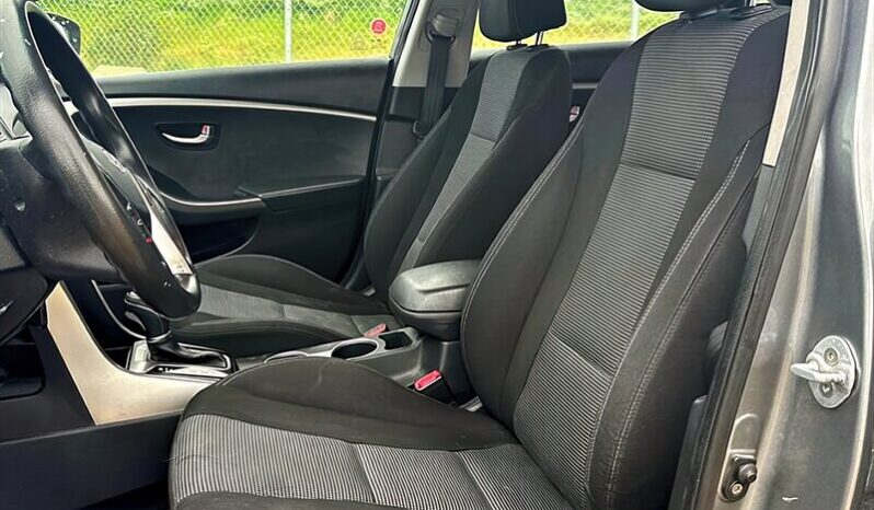 
								2016 Hyundai ELANTRA GT GL FWD full									