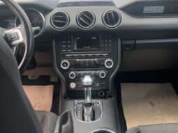 
										2016 Ford Mustang V6 Covertible full									