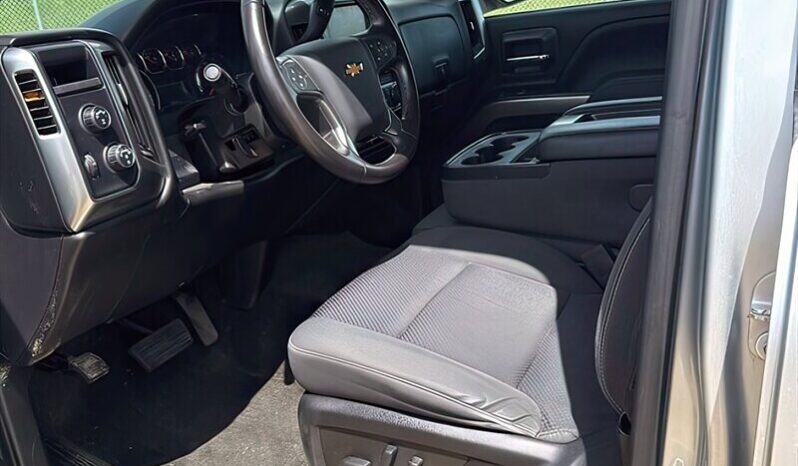 
								2018 Chevrolet Silverado 1500 LT Crew Cab 4×4 full									
