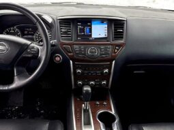 
										2017 Nissan Pathfinder Platinum 4X4 full									