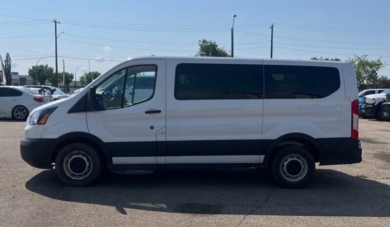 
								2019 Ford Transit T-150 Low Roof Passenger Van 8 Seater full									
