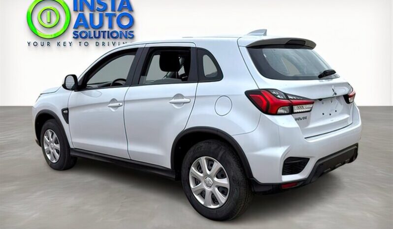 
								2024 Mitsubishi RVR ES full									