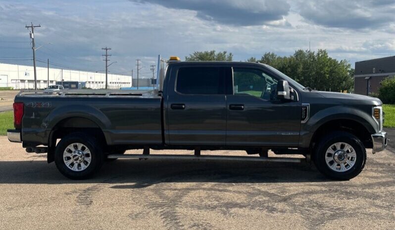 
								2019 Ford F-350 XLT Diesel 4×4 full									