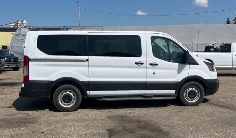 
								2019 Ford Transit T-150 Low Roof Passenger Van 8 Seater full									