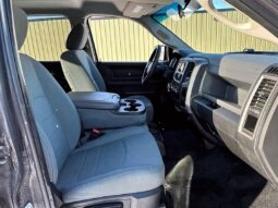 
										2017 RAM 1500 ST 4X4 full									