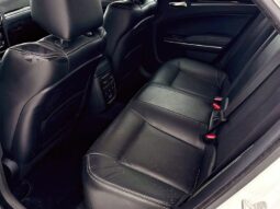 
										2022 Chrysler 300 Series S V6 full									