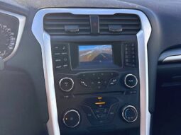 
										2016 Ford Fusion SE full									