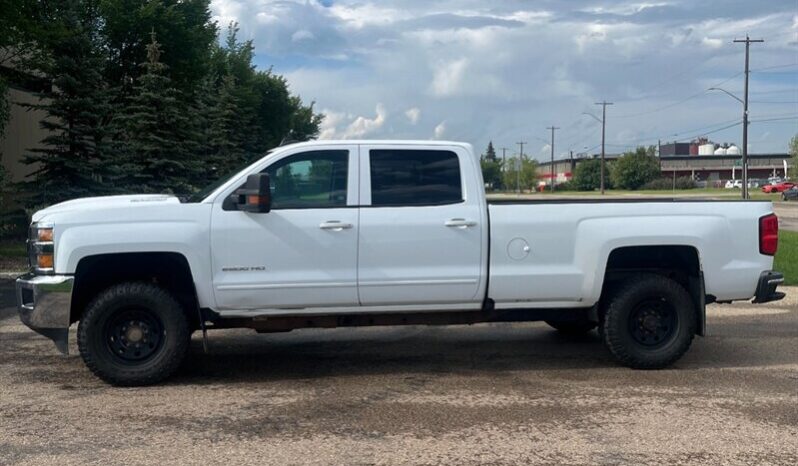 
								2019 Chevrolet Silverado 2500 LT 4X4 full									