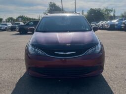 
										2017 Chrysler Pacifica LX 7 Seater full									