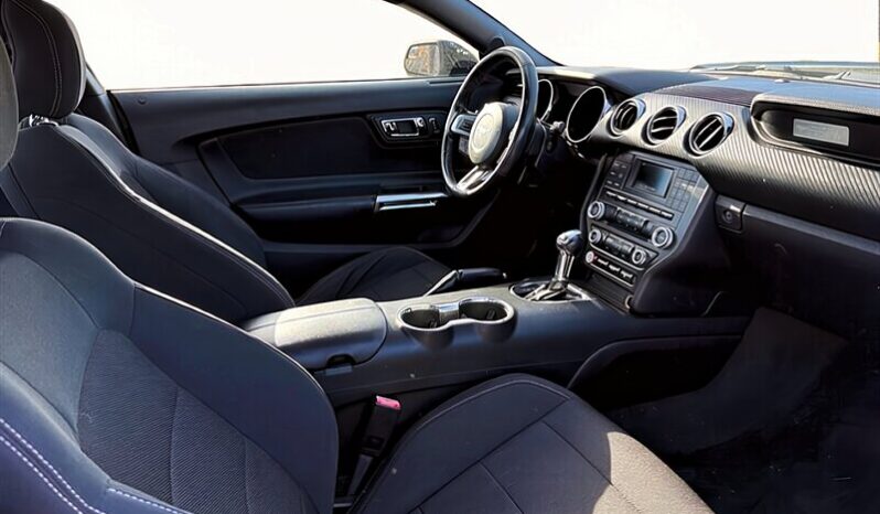 
								2016 Ford Mustang V6 full									