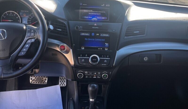 
								2018 Acura ILX w/Premium w/A-SPEC full									