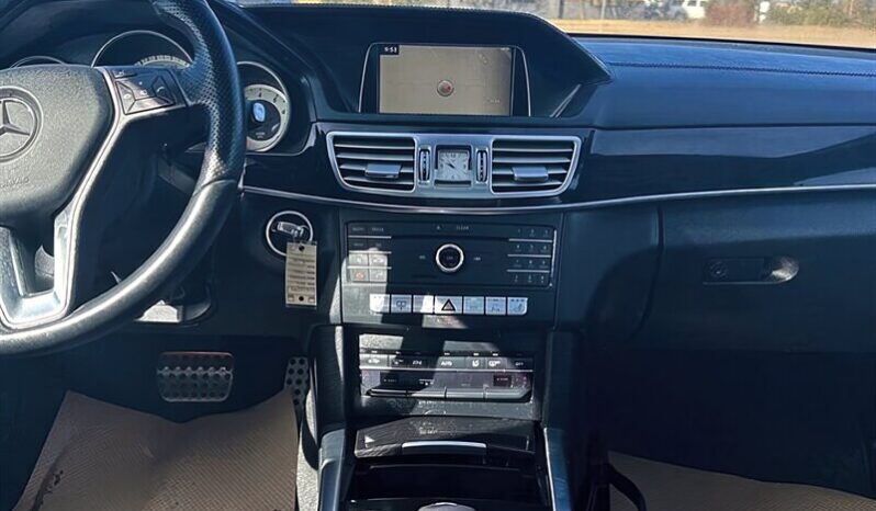 
								2016 Mercedes-Benz E-Class E 400 4MATIC AWD full									