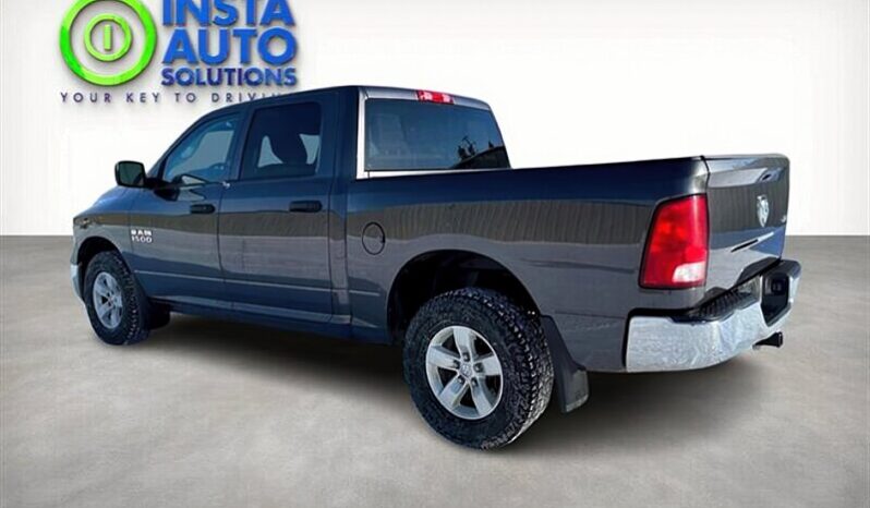 
								2017 RAM 1500 ST 4X4 full									