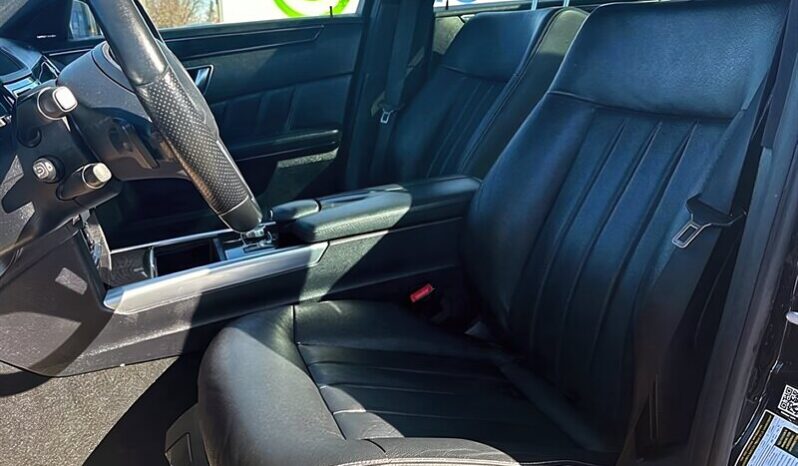 
								2016 Mercedes-Benz E-Class E 400 4MATIC AWD full									