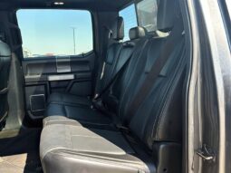 
										2019 Ford F-150 Lariat 4X4 full									