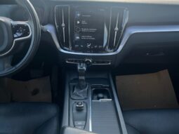
										2020 Volvo S60 T6 Momentum AWD full									