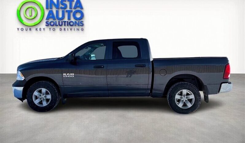 
								2017 RAM 1500 ST 4X4 full									