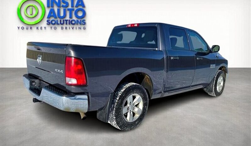 
								2017 RAM 1500 ST 4X4 full									