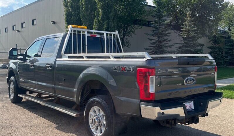 
								2019 Ford F-350 XLT Diesel 4×4 full									