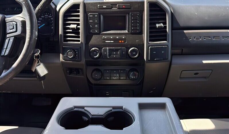 
								2020 Ford F-350 Super Duty XL 4×4 Flat Deck full									