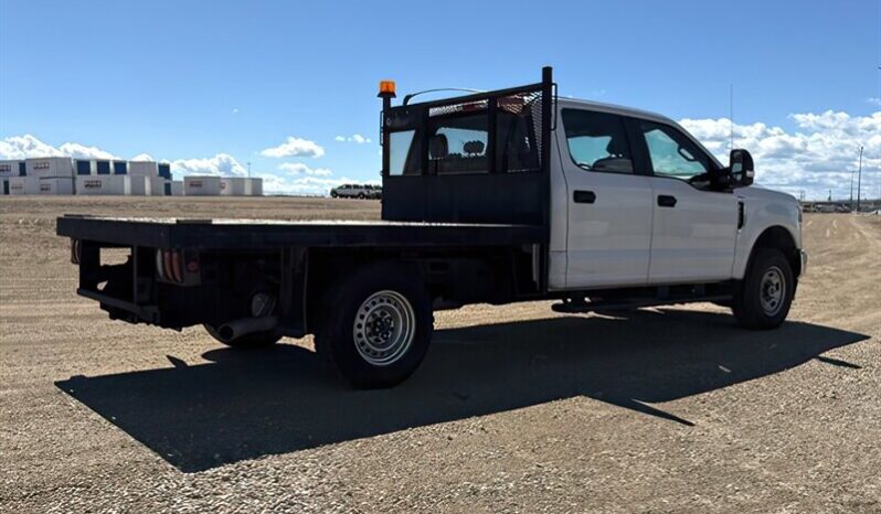 
								2020 Ford F-350 Super Duty XL 4×4 Flat Deck full									