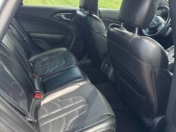 
										2016 Chrysler 200 S AWD full									