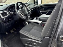 
										2017 Nissan Titan SV 4×4 full									