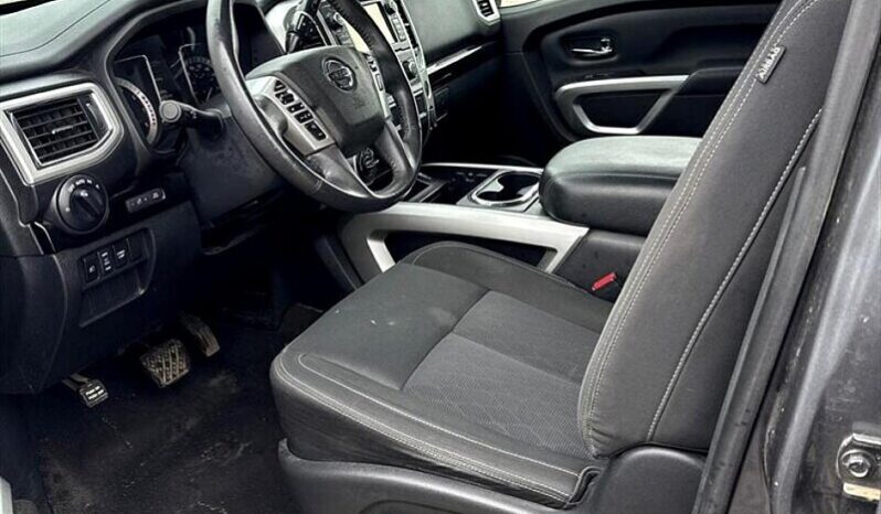 
								2017 Nissan Titan SV 4×4 full									